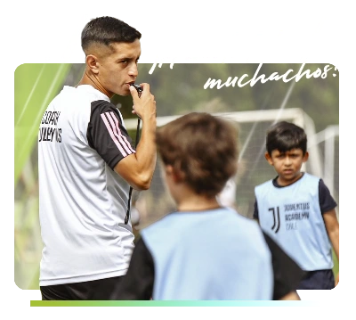 Profe Mati, entrenador de fútbol infantil